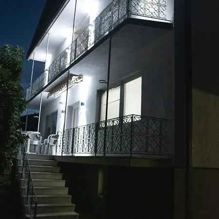 Vikend Kuca Zivkovic 데스포토바츠