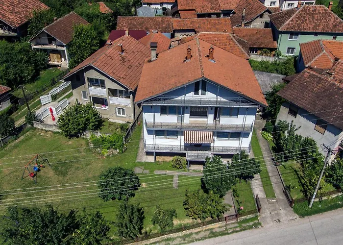 Vikend Kuca Zivkovic * Despotovac